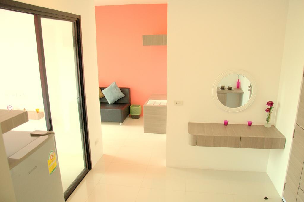 Dusit Naka Place Phuket Pokoj fotografie